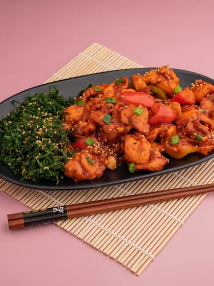 A Chinese-style prawn dish we shot for The Lantern Bar. The presentation is clean and appetizing, designed to convert clicks into orders on delivery platforms.