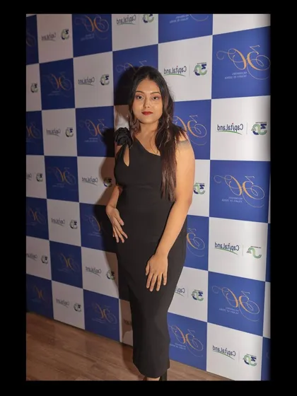 Posing at the step-and-repeat for a curated corporate show for Capitaland at St. Regis, Mumbai. We understand the importance of professionalism from the moment we arrive.