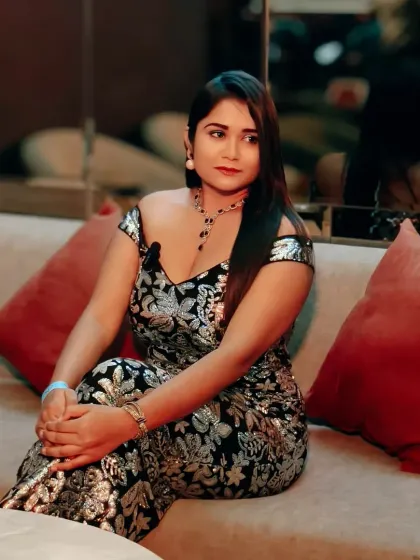 Another shot from the Stemz Healthcare team building event. The lounge setting was perfect for a relaxed yet engaging session.