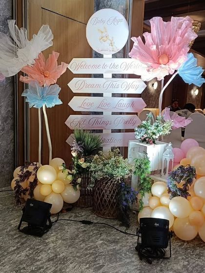 Enchanted Worlds: Gardens, Mermaids & Unicorns photo 33