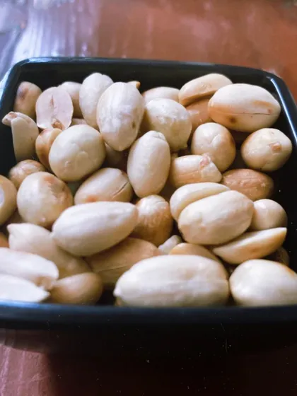 This is the secret to our amazing peanut butter: just peanuts. We don't add any salt, sugar, oils, or preservatives, ensuring it's a safe and healthy treat for your dog.
