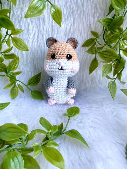 My first-ever hamster! I'm so in love with how this cute, chubby little guy turned out. His rosy cheeks and tiny smile are just adorable.