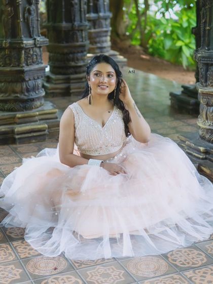 The Dress Bank - Wedding & Special Occasion Outfit Rentals Behind the Scenes & Events photo 3