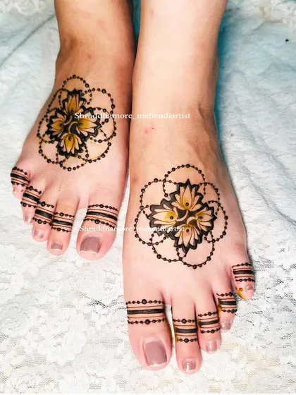 Another angle of the minimalist feet design, showing how beautifully it complements the feet without being overpowering.