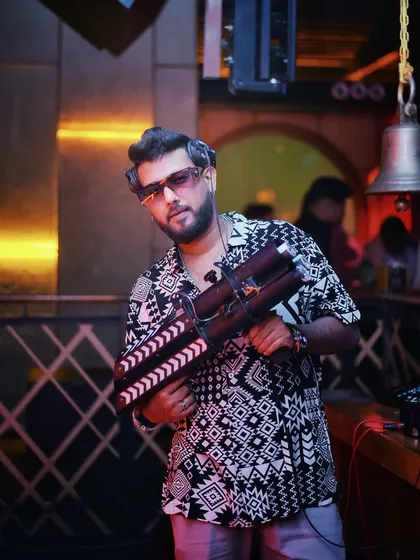 A duplicate of me with the CO2 gun, ready for action.
