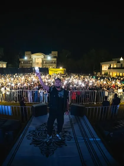 This is the moment I live for. Connecting with a sea of people, all united by the beat. This is the energy I bring to every event, whether it's a festival, a club, or your private party.