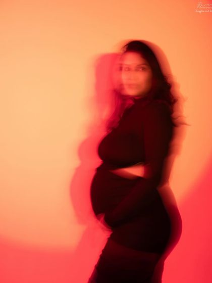 Elegant & Colorful Studio Portraits photo 15