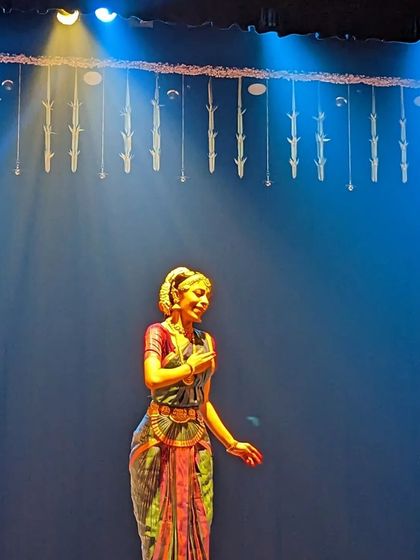Divya Hoskere - Bharatanatyam Dance Performances Shringara Sharanagati: The Surrender in Love photo 22