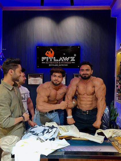 The whole crew at Fitlawz.