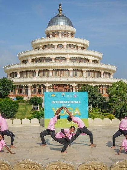Art of Living - Spiritual Retreats & Campus Experience A Day at the Ashram: Sadhana, Satsang & Stillness photo 4