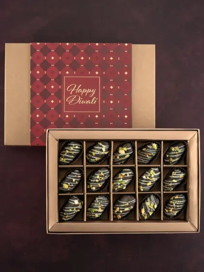 Our Kunafa Date Crunch chocolates are a customer favourite. The combination of sweet dates, crunchy kunafa, and rich chocolate is simply irresistible.