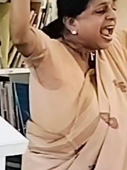 A moment of pure energy and expression during an interactive storytelling session at Kahani Box in Begur.