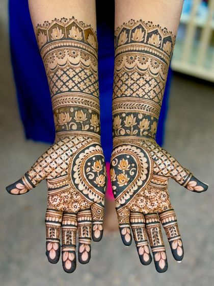 Mitali - Mehendi for Special Occasions Engagement & Pre-Wedding Celebrations photo 16