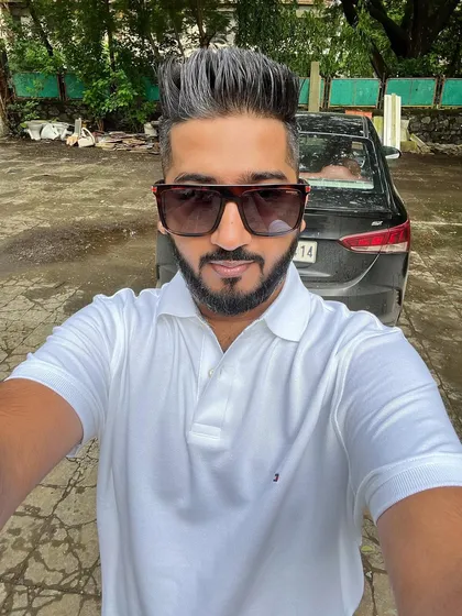 A quick selfie before heading out for a day of shooting.