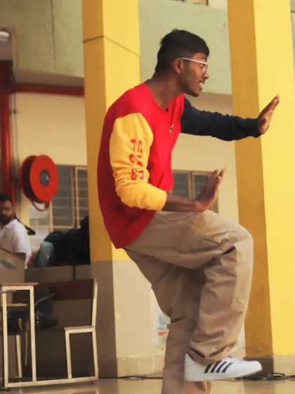 Here I am demonstrating a move during the workshop at BIT. My goal is to break things down so that even absolute beginners can follow along and feel successful.