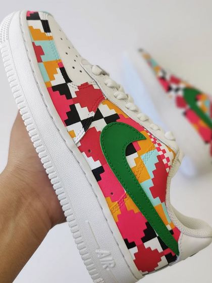 I've always been obsessed with the geometric patterns of Indian Dhurrie weaves. I got to paint these beautiful, colourful pixel-like patterns on a crisp Nike Air Force 1 for a client.