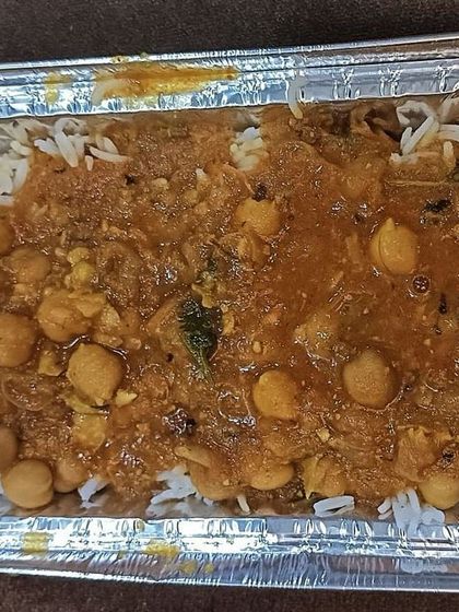 A simple and satisfying Chole and Rice combo. It's a quick, easy, and delicious meal for any time of the day.