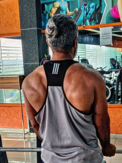 Client ka back progress. Muscle man in progress.
