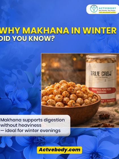 Why makhana in winter? This image of steaming roasted peri peri makhana from True Crew explains that it supports digestion without heaviness, making it an ideal snack for cozy winter evenings.
