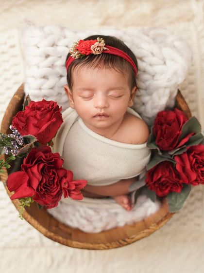 Newborn Portraits: The First Few Days photo 42