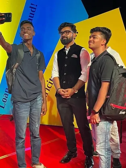 The best part of any show is connecting with the audience. Happy to click a selfie with some young fans.