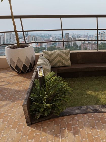 Indoor-Outdoor Living: Balconies & Terraces photo 10