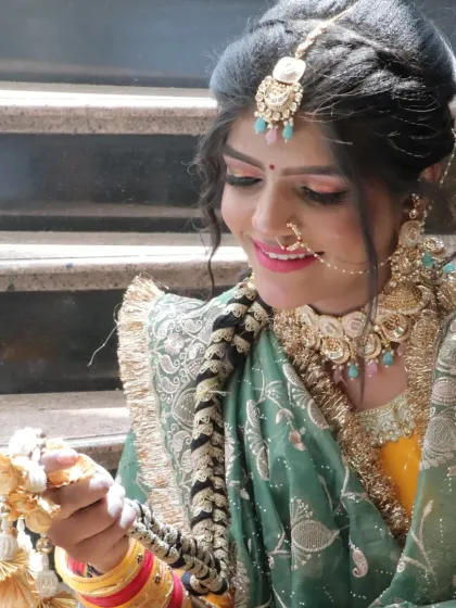 Capturing the playful spirit of a Punjabi bride. We teach how to create makeup that looks stunning from every angle.