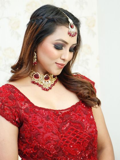 More angles and moments from our glamorous Sangeet, Cocktail, and Engagement looks.