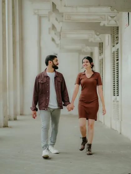 Using the beautiful archways of Mumbai's old buildings as a frame. Pragati and Swapnil's walk through this corridor makes for a classic, romantic city photograph.