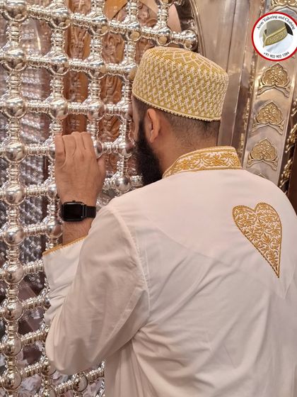 One of my valued customers wore this custom-made saya kurta with a heart embroidery design on the back during his ziarat in Karbala.