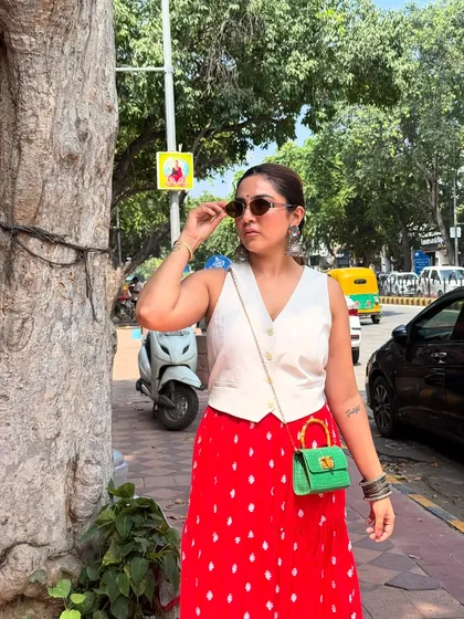 A closer look at the Janpath outfit. The oxidized bangles and chic sunglasses complete this boho-fusion street style look. I teach my clients how to accessorize to perfection.