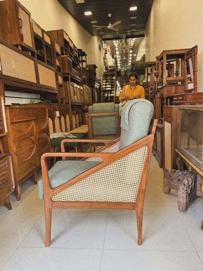 Signature Chairs: Lounge, Accent & Dining photo 26