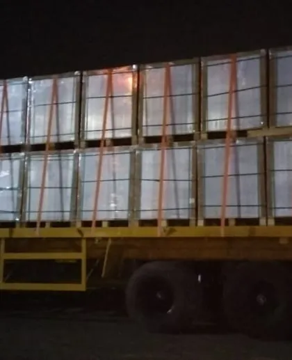 A nighttime shot of a dispatch, highlighting our round-the-clock commitment to project timelines. Our logistics team works tirelessly to ensure that our solar panels reach EPC developers for the Kusum C projects in Rajasthan without delay.