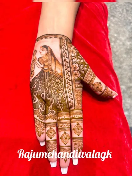 A beautiful portrait of a bride on the palm, surrounded by floral patterns.