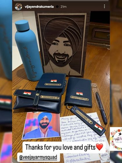 Actor Vijayendra Kumeria shared this photo after receiving a personalized combo from his fans, including a wooden portrait and a matching leatherette set.