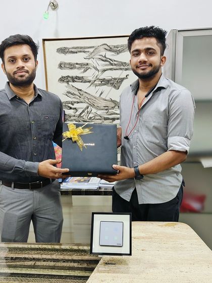 Gifting our WiFi Keypads to interior designer Shyam Suthar in Mumbai. We are proud to provide the technology that helps designers bring their modern visions to life.