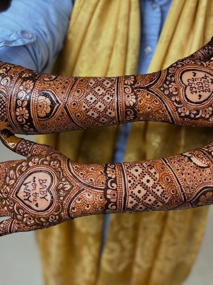 A baby shower design with a twist. This one features hearts with "Baby on the way" and the year, a sweet way to celebrate the upcoming arrival.