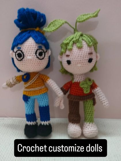 These two are characters from a video game called 'It Takes Two'. A customer asked for them, and I was happy to create these unique custom dolls.