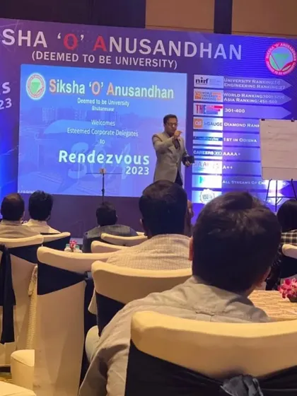 Addressing the audience at the Rendezvous 2023 corporate event. My goal was to provide entertainment that was not only fun but also mentally stimulating for the delegates.
