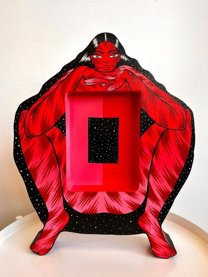 Duplicate image of the largest figure.