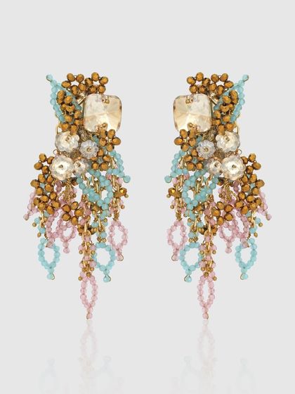 The full view of our pink and blue danglers, a perfect accessory for brunch or a day event.
