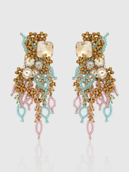 The full view of our pink and blue danglers, a perfect accessory for brunch or a day event.