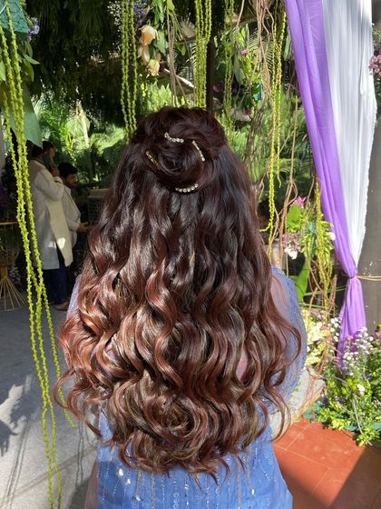 Flowing Waves & Curls photo 131