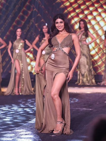 Unlock the door to ultimate glamour with Miss Diva 2023 and my extensions. I'm sparking a revolution of style.