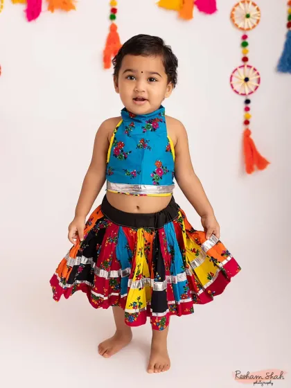 Celebrating traditions with a splash of color and the brightest smiles. This little one's Navratri-themed toddler shoot was full of energy and festive fun. I adore creating vibrant, cultural portraits that tell a unique story.
