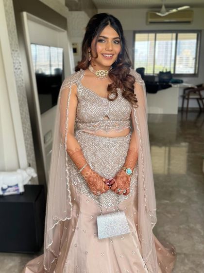 Glamorous Waves for Parties & Receptions photo 11