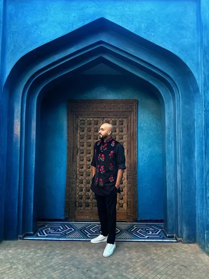 The 'Blue City' vibes in Morocco. This stunning blue archway was the perfect spot for a quick photo shoot between wedding events.