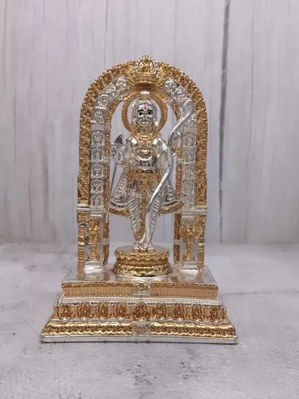 Yeh Ram Lalla murti ka dual-tone (gold and silver) version hai. Yeh un logon ke liye hai jinhe dono metals ka combination pasand hai.