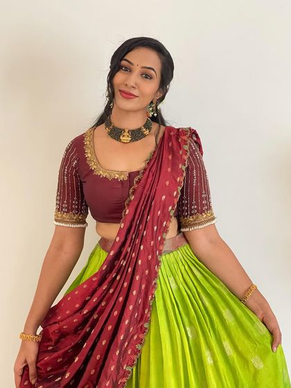 Astha Designer Boutique - Ready-to-Wear Sarees Rent Your Dream Outfit photo 6