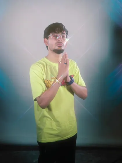 A behind the scenes shot from the music video of 'Real Thug'. This shows me on set, highlighting my hands on involvement in my visual projects.